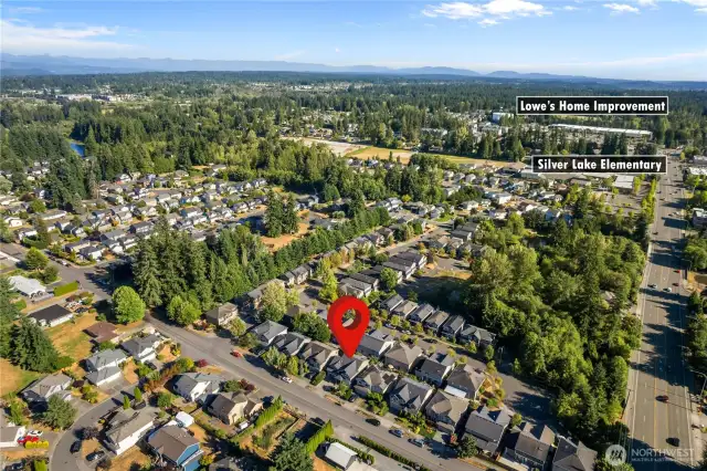 Everett/Mill Creek close by!