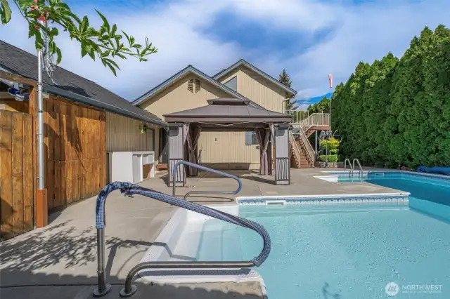Pool area