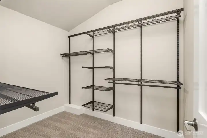 Primary suite closet