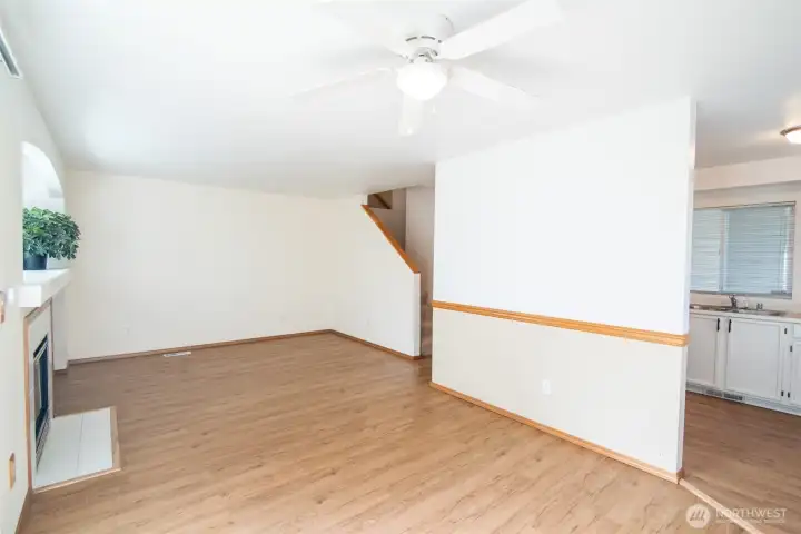 Large space, perfect for entertaining guests. Large space, perfect for entertaining guests.