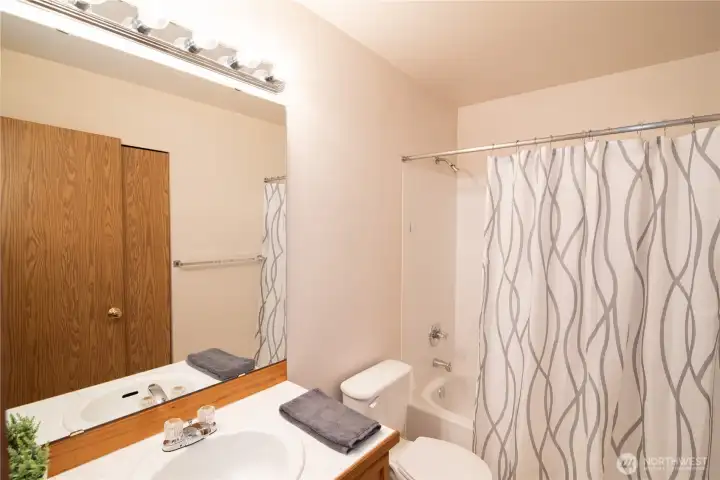 Second full bathroom upstairs.