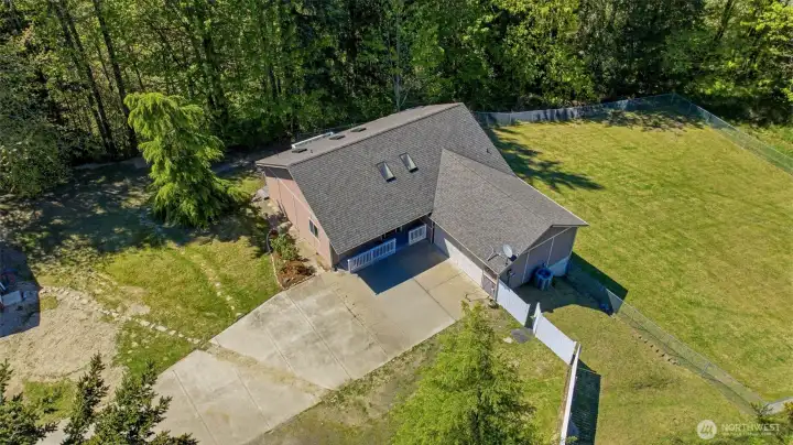 Featuring 2,640 sqft of space in this 2-story home!