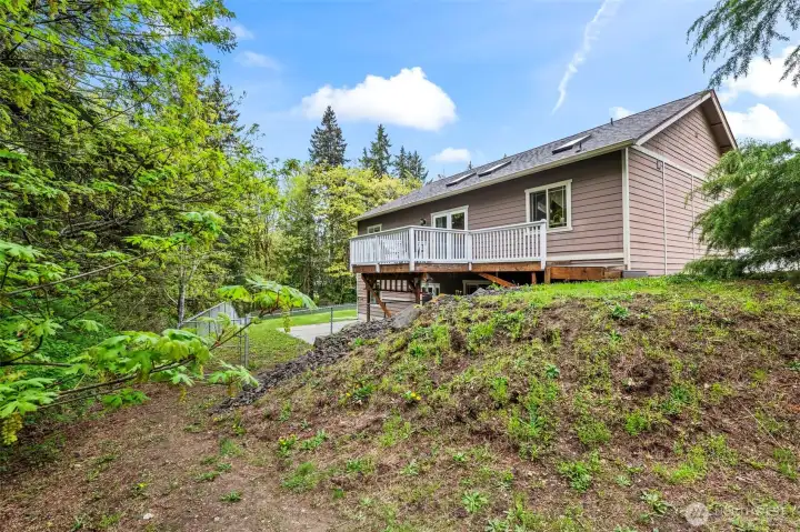 Upper deck and lower patio - plenty of room for outdoor entertaining!