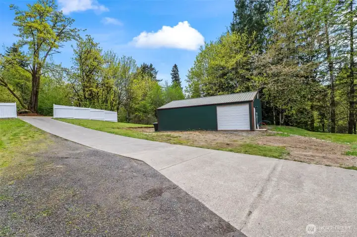 864 SqFt Detached Shop