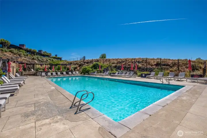 Sagecliffe Resort Pool