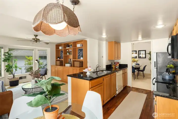 Enjoy the open flow of kitchen and family room. Enjoy the open flow of kitchen and family room.