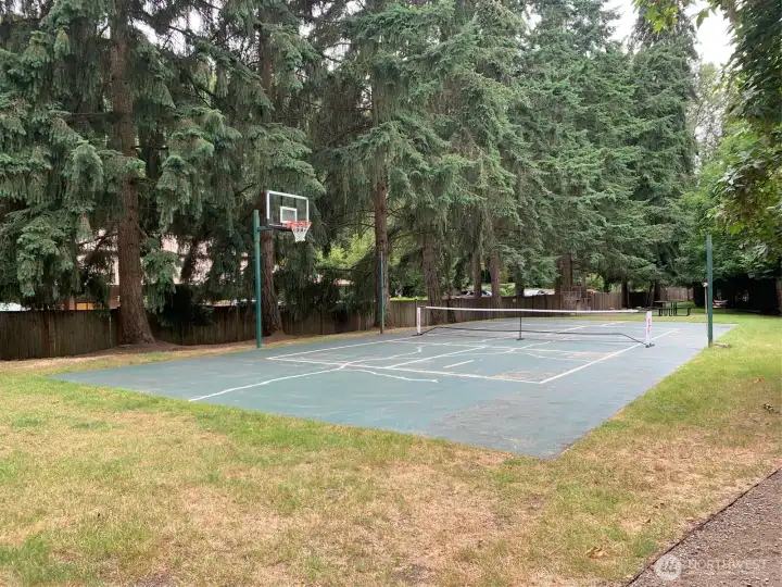 Community has park with a sport court. Community has park with a sport court.