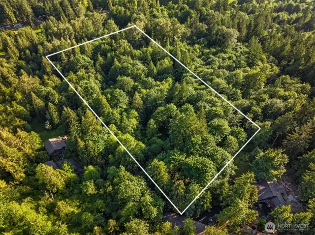 Lot Lines are Approximate. Buyer to Verify.