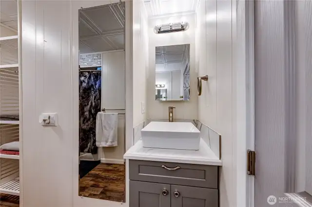 The second sink in the primary bath.