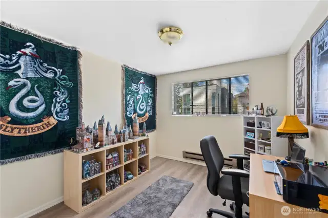 5221 - 2 of 2 bedrooms.