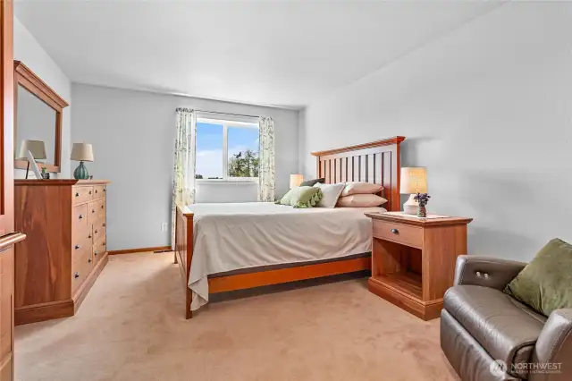 Primary bedroom & ensuite