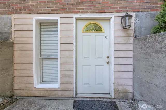 Door to lower unit.