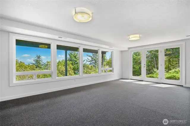Easy access from the Family Room outside to the fenced garden area.