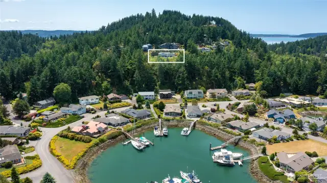 Shelter Bay is such a wonderful lifestyle. Just minutes from the Town of La Conner with unique shops and fantastic restaurants.