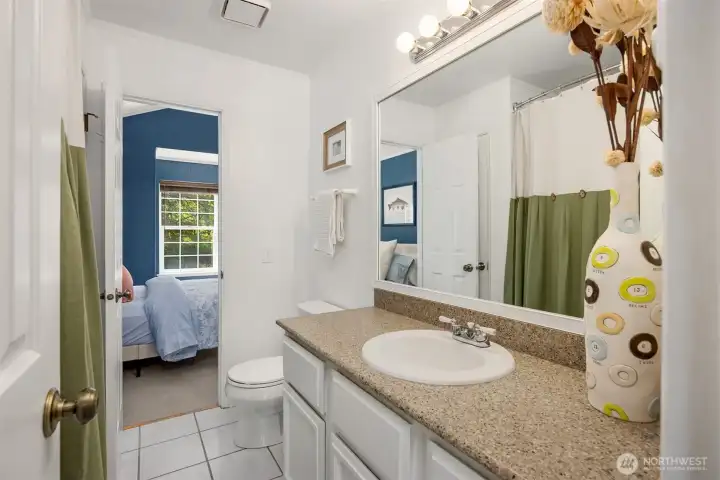 Jack & Jill bathroom between the two secondary bedrooms