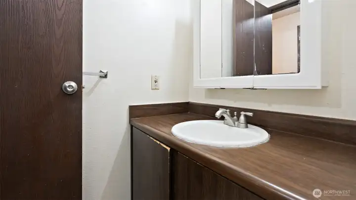 Full Bathroom.