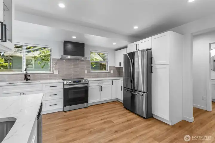 Sleek, sophisticated, and ready for your culinary adventures.