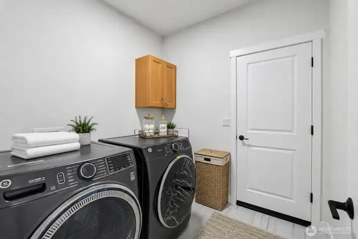 Virtually staged
