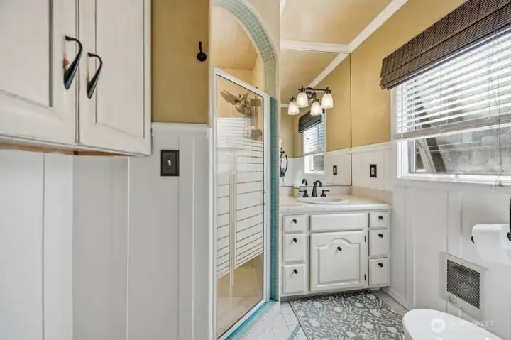 PRIMARY BATH 1 SHOWER VANITY & TOILET