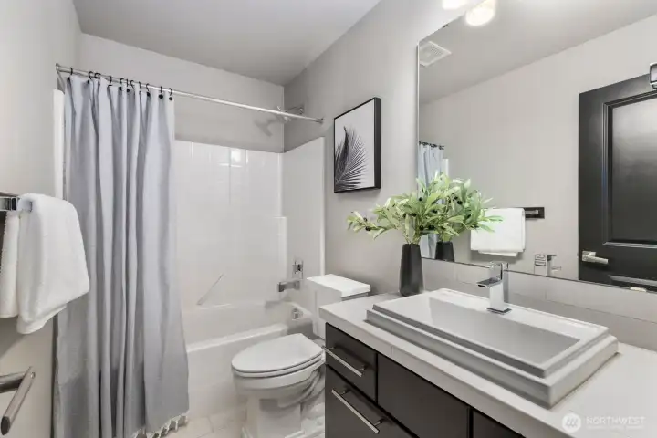 Hall Bath Upstairs