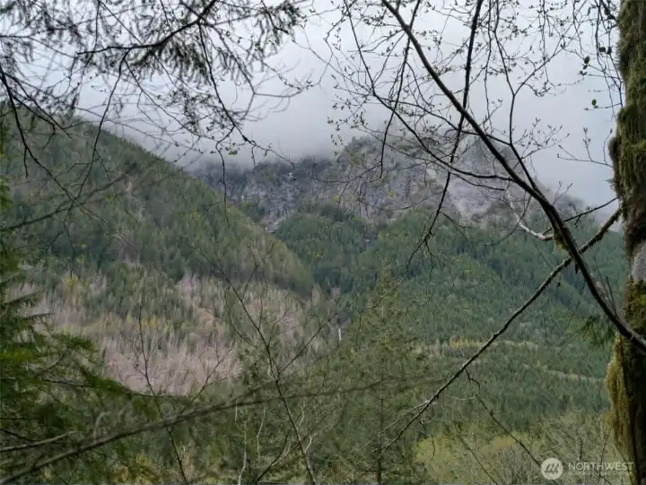 Views from the road going to Barkley Lake Trailhead