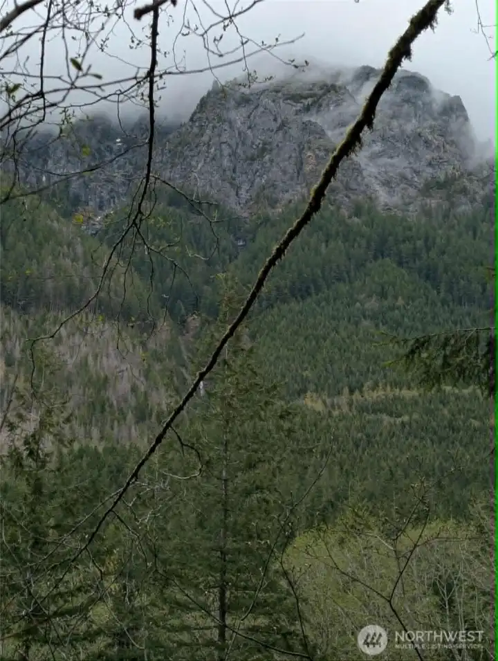 Views from the road going to Barkley Lake Trailhead