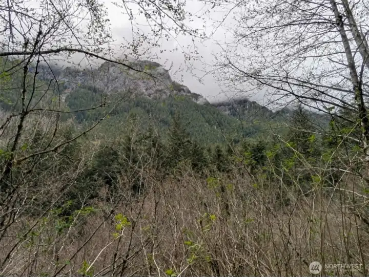 Views from the road going to Barkley Lake Trailhead