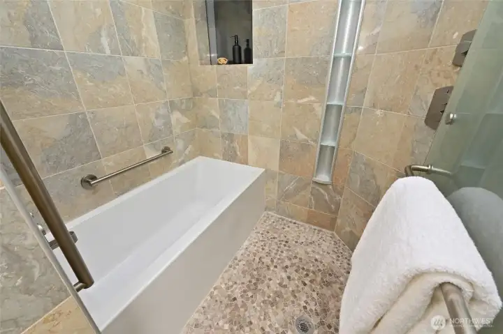 Primary bath & shower room