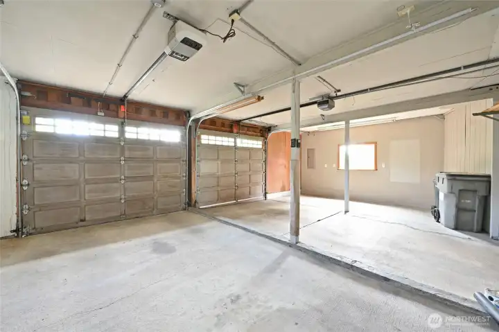 Oversize 2 car garage