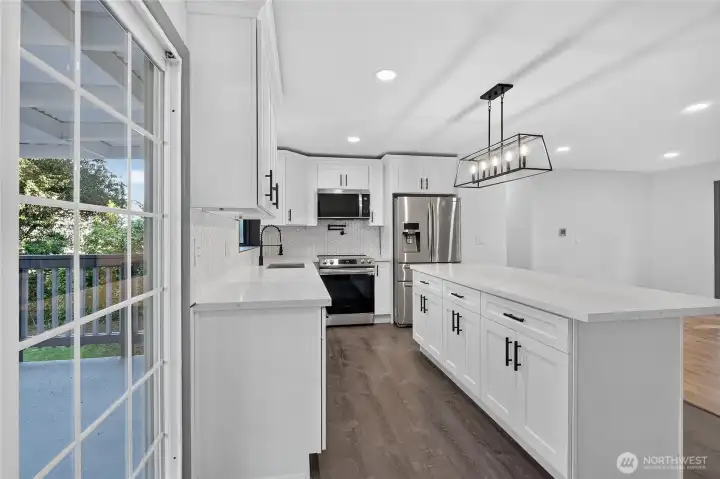 Large Covered Deck off of Kitchen
