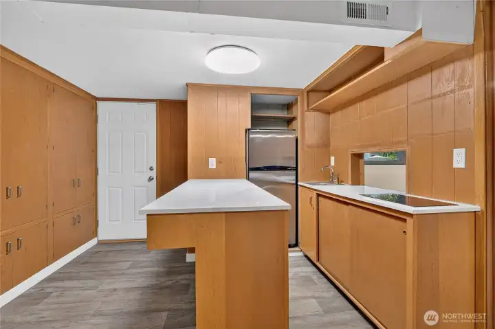 Second Kitchen