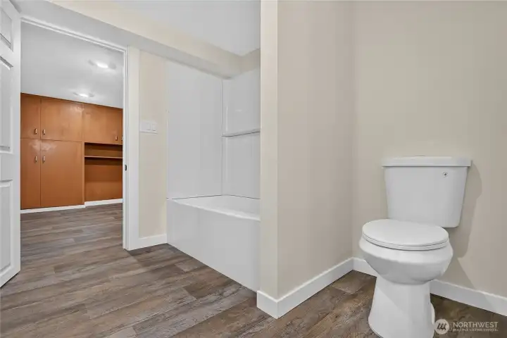 New Downstairs Bathroom
