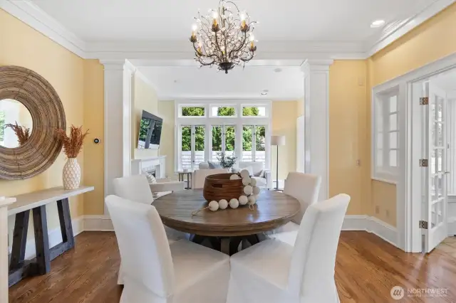 Causal eating area