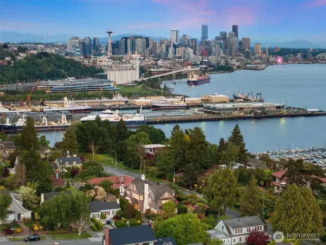You can see this home's proximity to downtown, Expedia, the marina, and more.