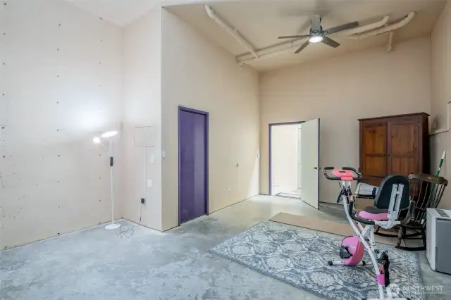 Another large storage room or flex room? Not counted in square footage!