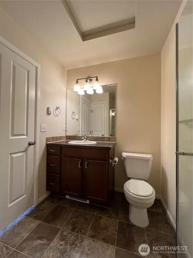 3/4 Bath in Master