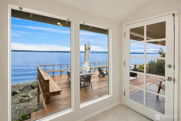 Kitchen access to deck.