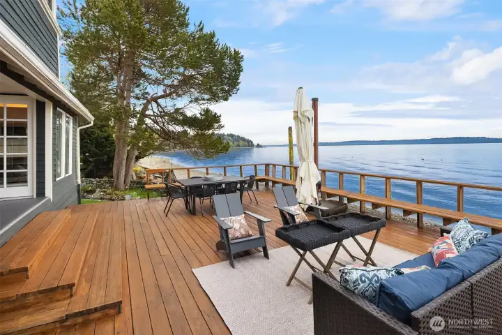 Relax and enjoy the South shoreline.