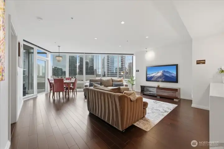 9 Foot ceilings