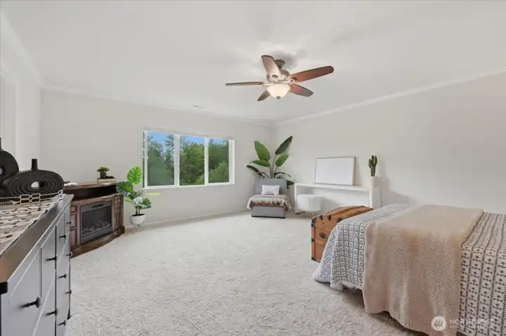 Primary suite with greenbelt view