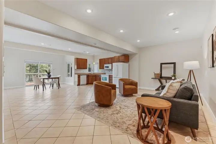 Lower Level Additional Living Area with Kitchen Lower Level Additional Living Area with Kitchen