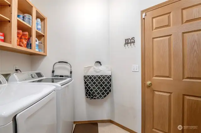 Laundry Room with door to garage! Washer/Dryer Stay!