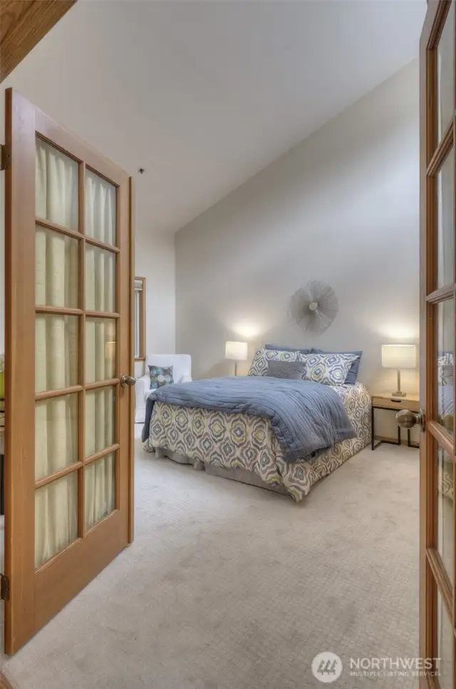 Secondary bedroom suite with double closets and linked to the 2nd bath