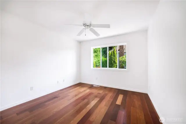 3 more bedrooms upper
