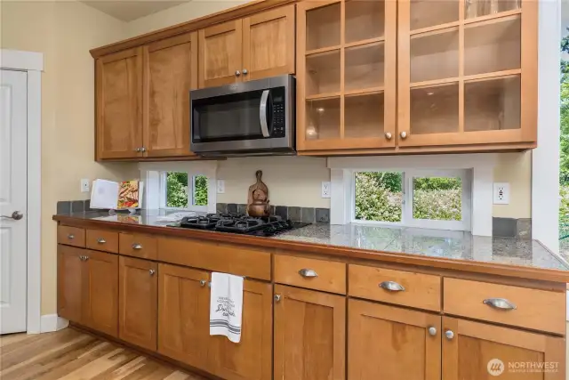 Gas range with overhead microwave
