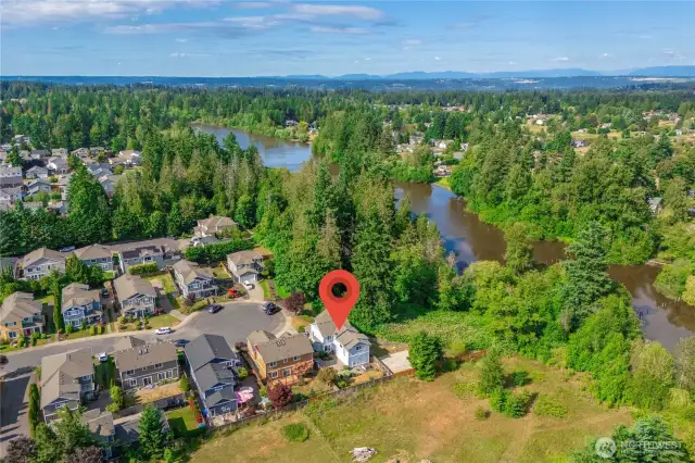 Sought after privacy close to freeway and amenities