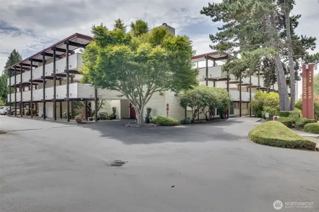 Maplewood Manor