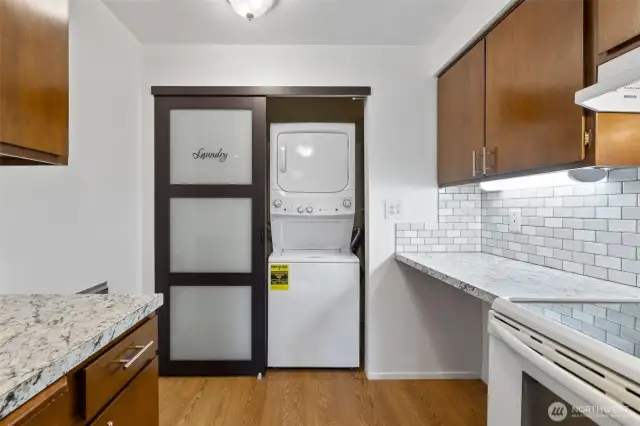 Convenient W/D amd Pantry