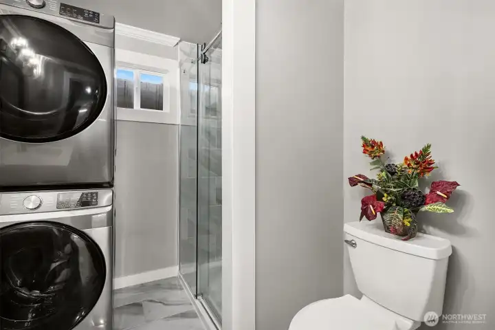 Laundry Bath w/ Shower