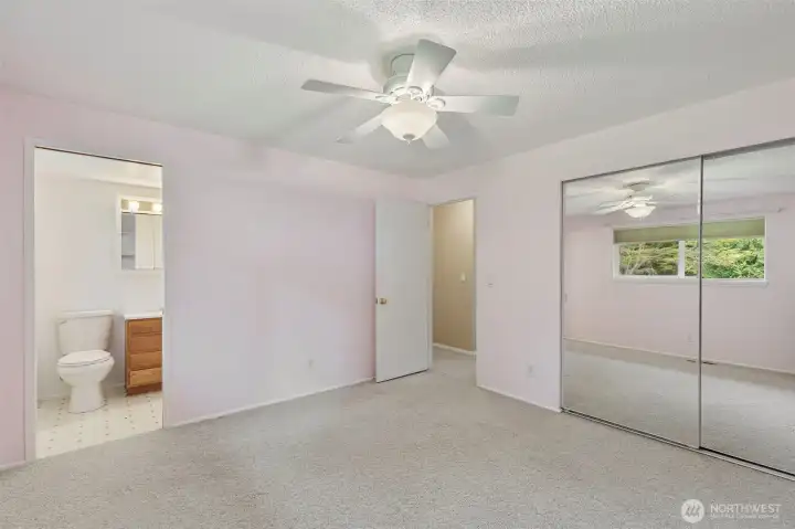 Main floor primary bedroom Main floor primary bedroom